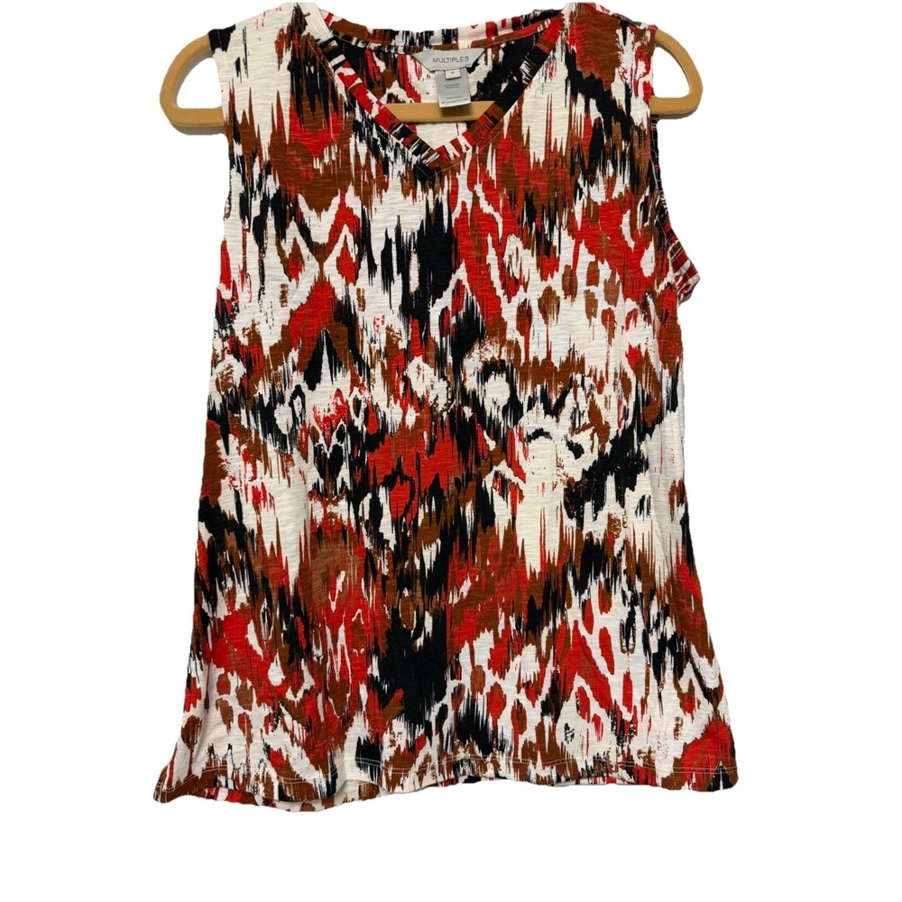Multiples V-Neck Faux Button Back Tank S‎ bold, multicolor geometric print